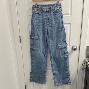 American eagle 00 Curvy super high rise baggy wide leg Cargo Size 00